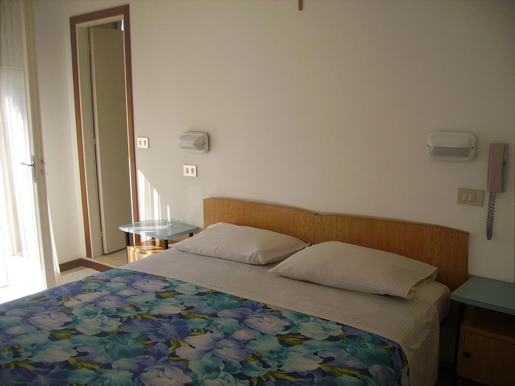 Hotel Villa Tua Riccione Cameră foto